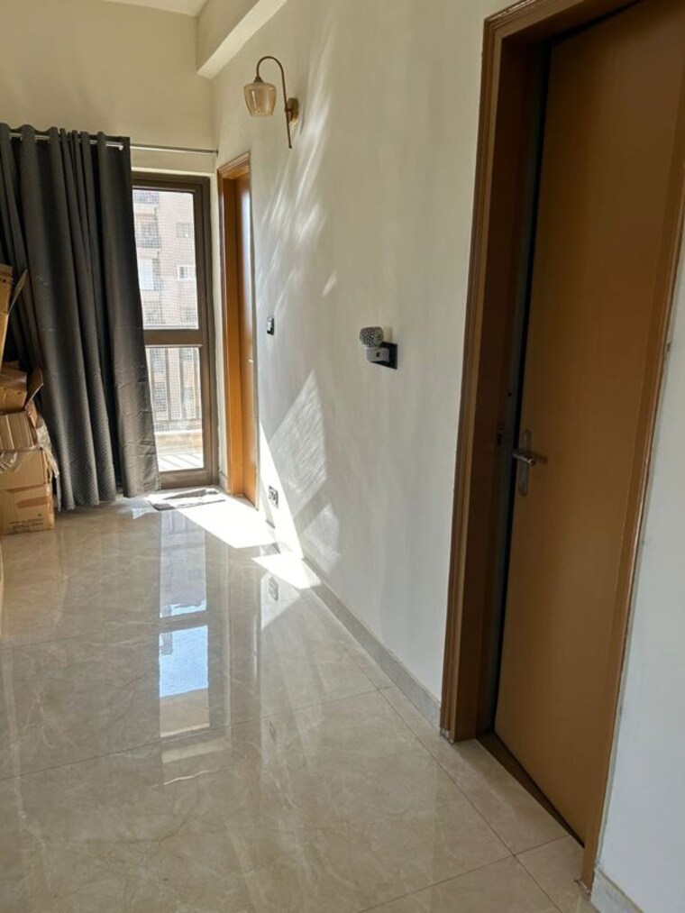 Balcony, ardee-city-palm-grove-heights 3.5 Bedroom 2350 Sq.Ft. Apartment In Sector 52 Gurgaon 10403153