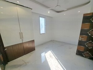 Kitchen in 6+ BHK Builder Floor at Supertech Cape Town, Sector 74 – for Sale