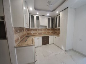Kitchen in 6+ BHK Builder Floor at Supertech Cape Town, Sector 74 – for Sale