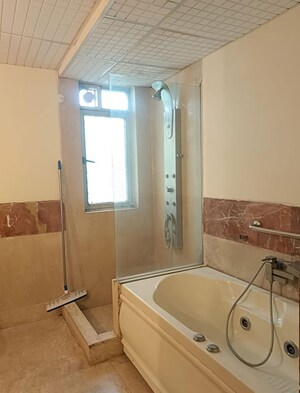 Bathroom in 3 BHK Apartment at Parsvnath Exotica, Sector 53 – for Rent