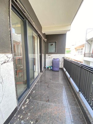 Balcony in 2 BHK Builder Floor at Ansal Plaza Sector-23, Sector 23 – for Rent