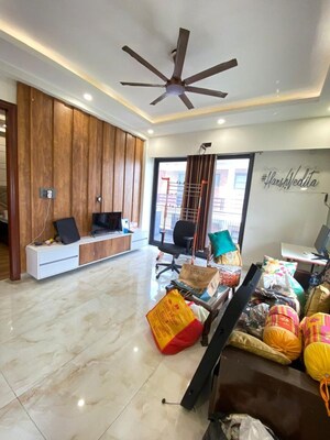 Living Room in 2 BHK Builder Floor at Ansal Plaza Sector-23, Sector 23 – for Rent