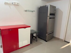 Room in 2 BHK Apartment at Mhada Towers Pimpri, Pimpri – for Rent