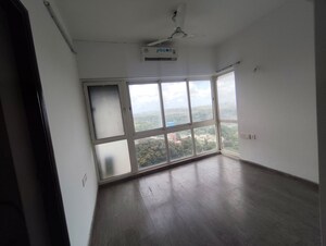 Room in 2 BHK Apartment at Omkar Ananta, Goregaon East – for Rent