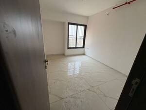 Room in 3 BHK Apartment at Kohinoor Sapphire, Tathawade – for Rent
