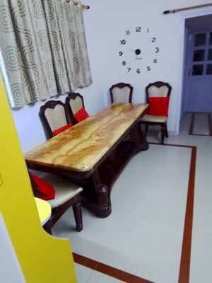 Team Area in 6+ BHK Builder Floor at Panchsheel Pratistha, Sector 75 – for Sale