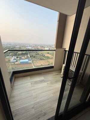 Furnished Amenities in 2 BHK Apartment at M3M Skywalk, Sector 74 – for Rent