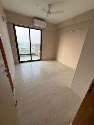 Room in 2 BHK Apartment at M3M Skywalk, Sector 74 – for Rent