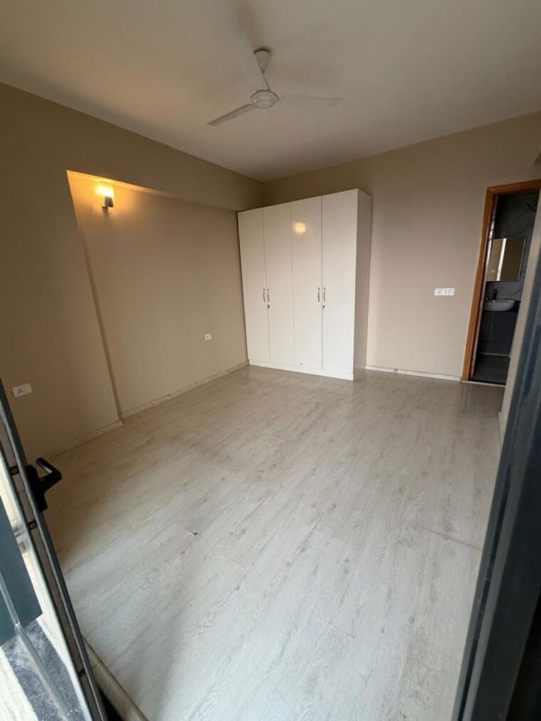 Room, m3m-skywalk 2 Bedroom 1200 Sq.Ft. Apartment In Sector 74 Gurgaon 10403264
