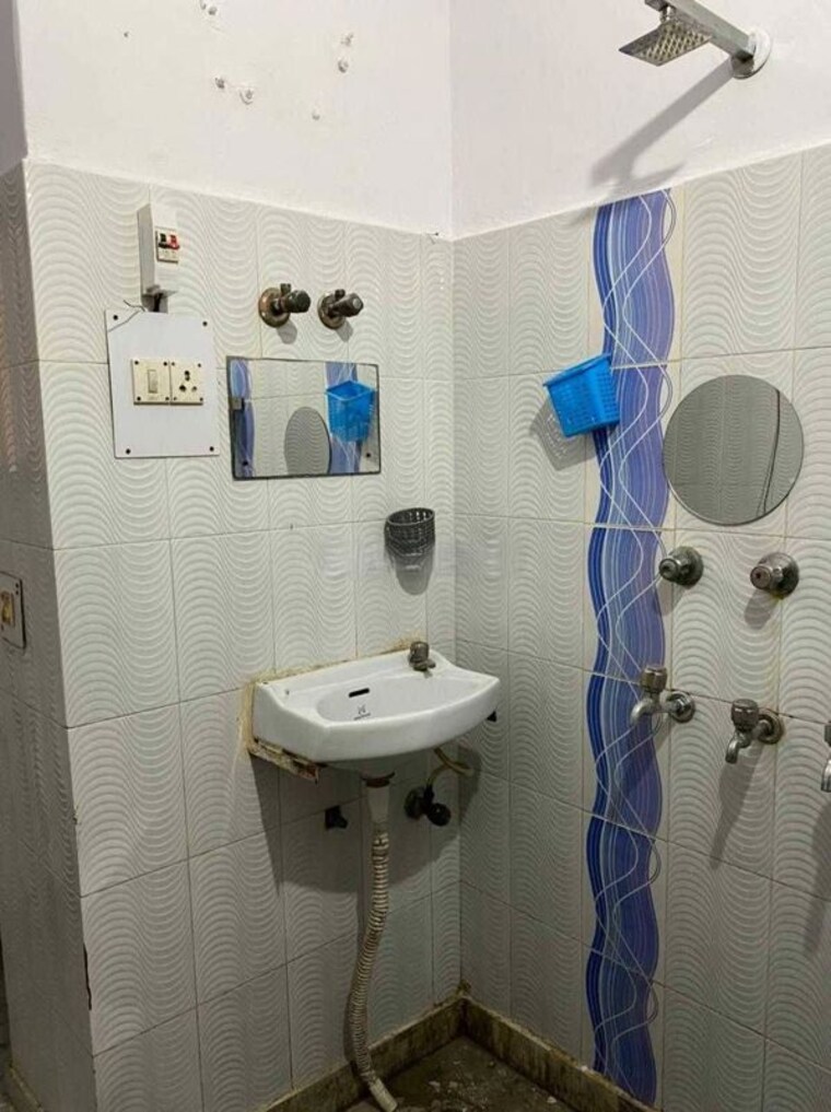 Bathroom, budella 2 Bedroom 100 Sq.Yd. Villa In Budella Delhi 10380530