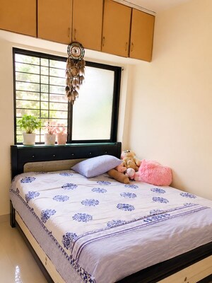 Bedroom in 1 BHK Apartment at Kamgar Putala Vasahat – for Sale