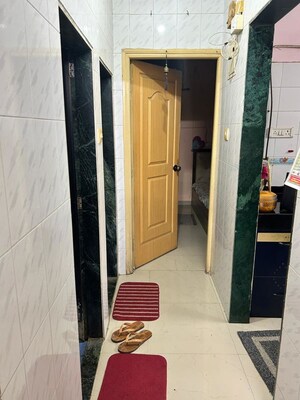 Building Lobby in 1 BHK Apartment at Swapnalok Apartment Andheri, Andheri East – for Rent