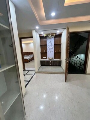 Balcony in 5 BHK Builder Floor at Sector 52 – for Rent