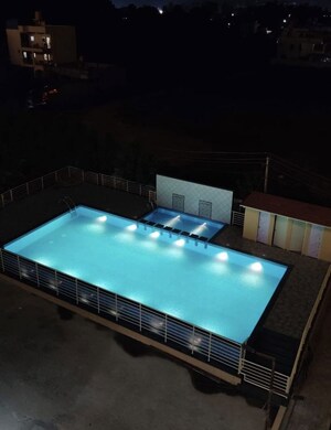 Swimming Pool in 2 BHK Apartment at Kada Agrahara – for Rent