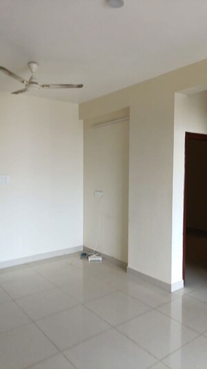 Room in 2 BHK Apartment at Kada Agrahara – for Rent