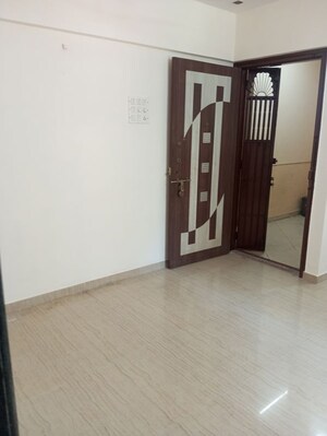 Room in 1 BHK Apartment at Raunak Unnathi Woods Phase 4 And 5, Ghodbunder Road – for Rent