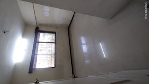 Bedroom in 2 BHK Apartment at Kandivali West – for Rent