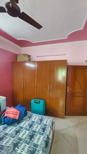 Room in 3 BHK Builder Floor at Safdarjung Enclave – for Sale