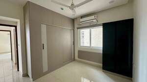 Room in 3 BHK Apartment at Gauthami Green Blossoms, Kokapet – for Rent