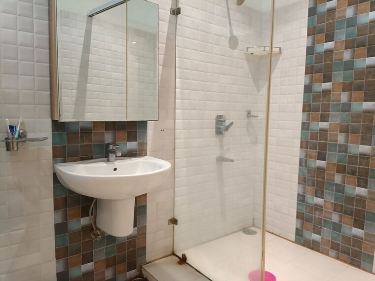 Bathroom, flora-vihaan-apartment 2 Bedroom 1560 Sq.Ft. Apartment In Gachibowli Hyderabad 10402728