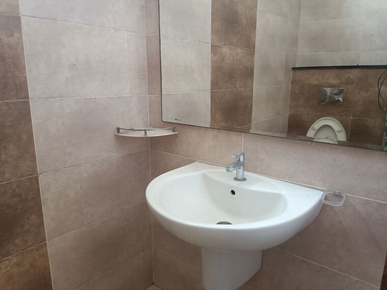 Bathroom, flora-vihaan-apartment 2 Bedroom 1560 Sq.Ft. Apartment In Gachibowli Hyderabad 10402728