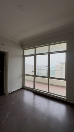 3 BHK + Servant Room Apartment For Rent in Experion The Heart Song