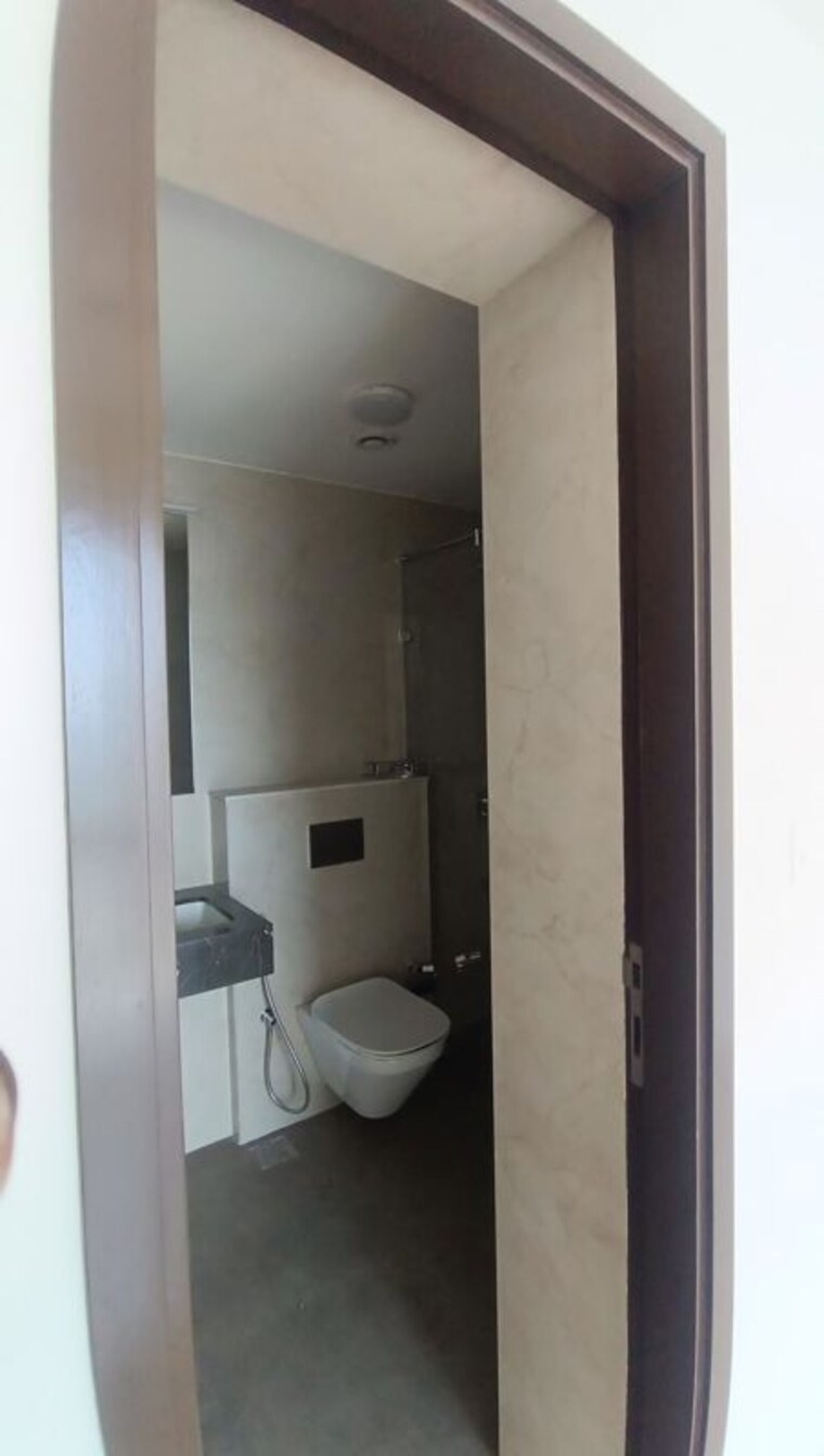 Bathroom, mahalaxmi racecourse 3 Bedroom 1349 Sq.Ft. Apartment In Mahalaxmi Racecourse Mumbai 10403491