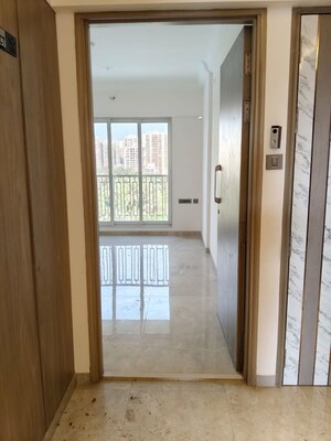 Room in 1 BHK Apartment at Crescent Silverwoods, Powai – for Rent