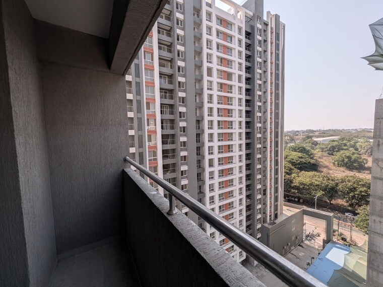 Balcony, mantra-meraki 3 Bedroom 900 Sq.Ft. Apartment In Akurdi Pune 10386467