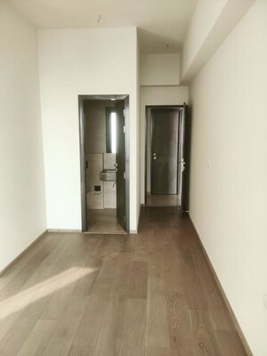 Building Lobby in 3 BHK Apartment at Piramal Mahalaxmi, Mahalaxmi – for Rent