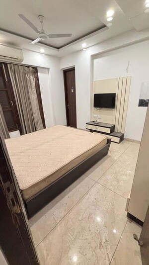 Balcony in 6+ BHK Penthouse at Bellagio Apartment, Sector 51 – for Rent