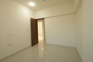 Room in 3 BHK Apartment at A And O F Residences Malad, Malad East – for Sale