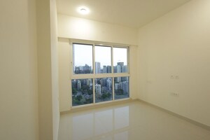 Room in 3 BHK Apartment at A And O F Residences Malad, Malad East – for Sale