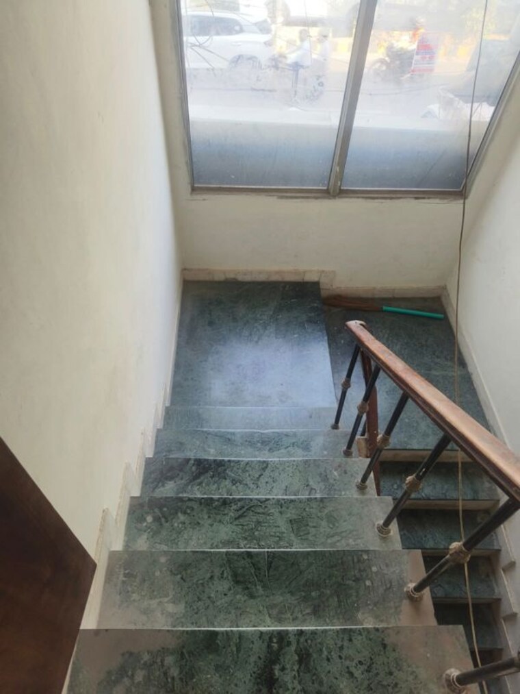 undefined, arjun nagar Commercial Office Space 1200 Sq.Ft. In Arjun Nagar Delhi 10403469