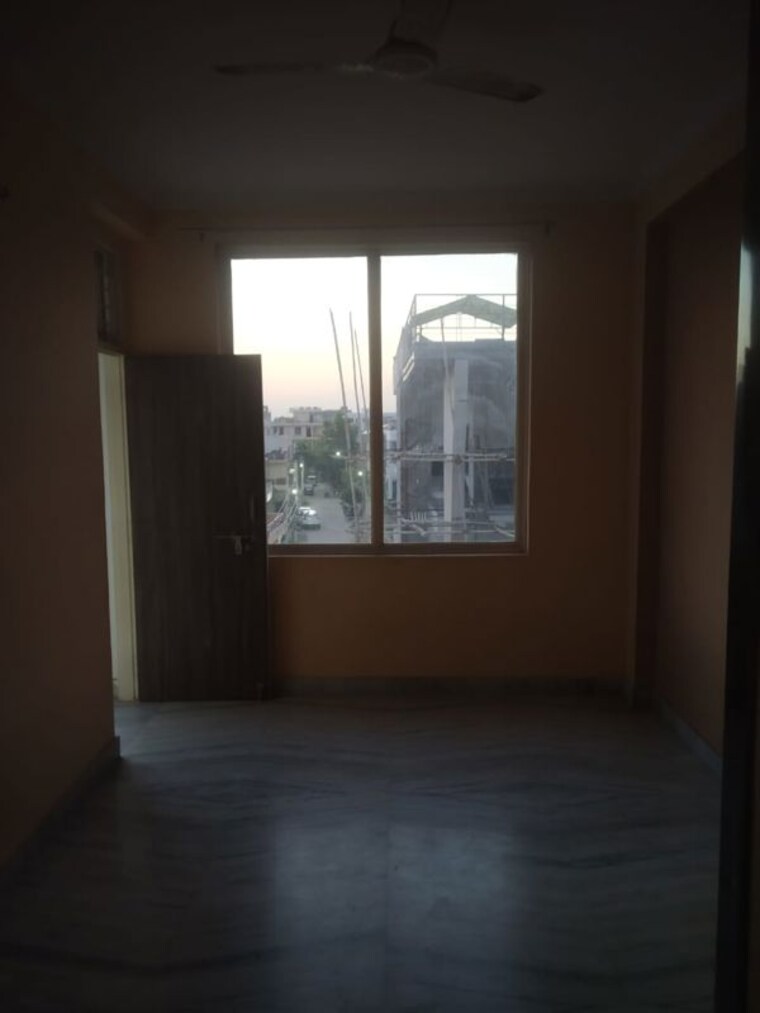 Room, arg-one Commercial Office Space 1500 Sq.Ft. In Tonk Road Jaipur 10403608