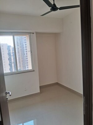 Room in 1 BHK Apartment at Puranik Tokyo Bay Phase 2A, Kasarvadavali – for Rent