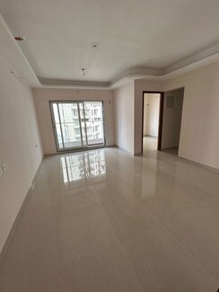 2 BHK Apartment For Rent in Je and Vee Madhuban