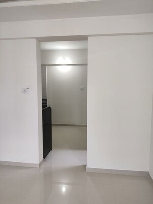 Room in 2 BHK Apartment at Vardhaman Moonstone, Tathawade – for Rent