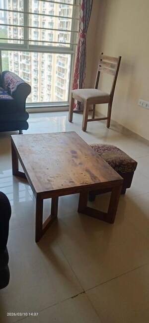 Team Area in 3 BHK Apartment at Sheth Vasant Lawns, Laxmi Nagar – for Rent