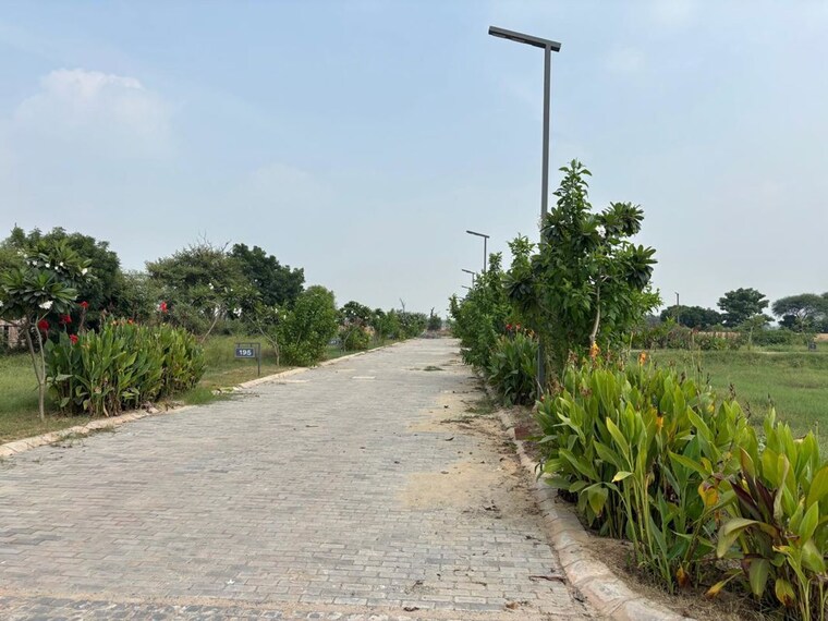undefined, bptp-district-phase-2  108 Sq.Yd. Plot In Sector 84 Faridabad 10403660