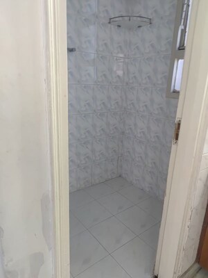Bathroom in 1 BHK Apartment at Ansal Sushant Estate, Sector 52 – for Rent