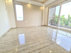 Room in 3 BHK Apartment at Signature Global City, Sector 37d – for Rent