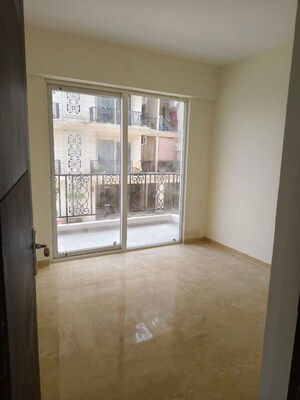Room in 2 BHK Builder Floor at Signature Global Park 4 and 5, Sohna Sector 36 – for Rent