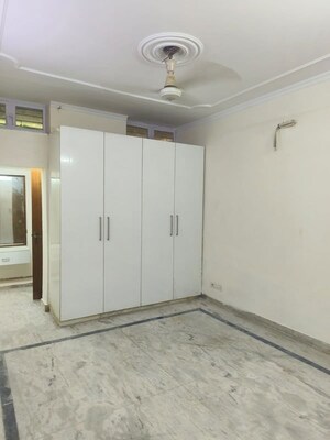 Living Room in 3 BHK Apartment at Hauz Khas – for Rent