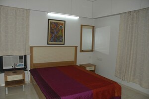 Bedroom in 4 BHK Builder Floor at Rohan 10 Kasturkunj, Ashok Nagar – for Sale