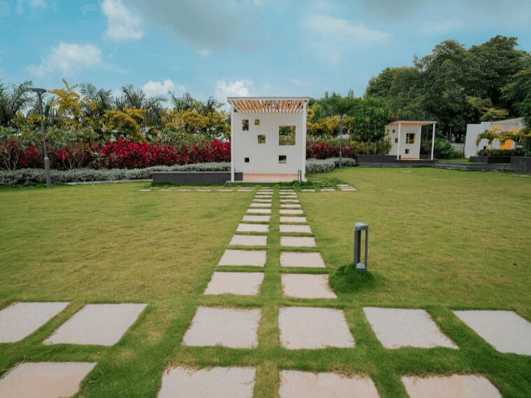 Garden, elegans-emperia 3 Bedroom 3040 Sq.Ft. Villa In Velmala Hyderabad 10403648