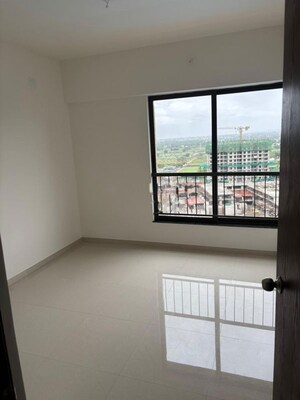 Room in 2 BHK Apartment at Shapoorji Pallonji Joyville Hadapsar Annexe, Hadapsar – for Rent