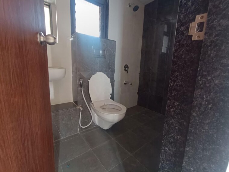 Bathroom, shapoorji-pallonji-joyville-hadapsar-annexe 2 Bedroom 750 Sq.Ft. Apartment In Hadapsar Pune 10403745