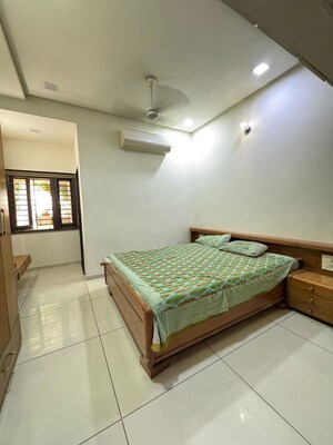 Bedroom in 4 BHK Villa at Jodhpur – for Rent