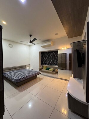 Bathroom in 4 BHK Villa at Jodhpur – for Rent